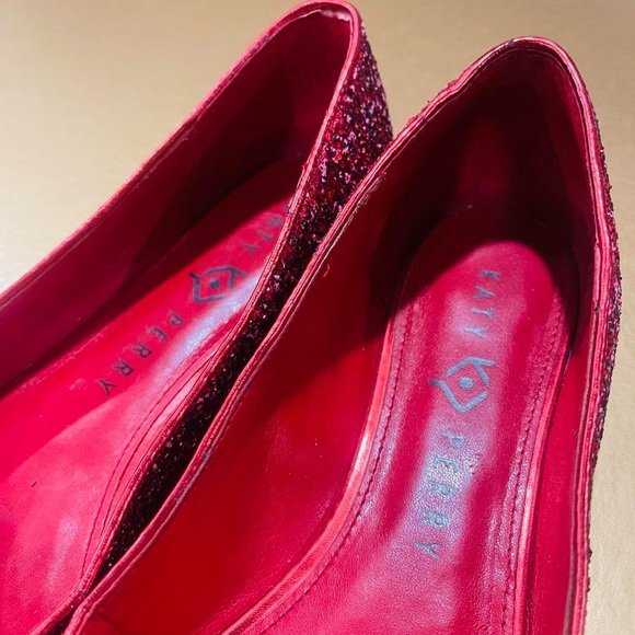 RARE Red Glitter Katy Perry The Cupid Flats 8 - Picture 4 of 7